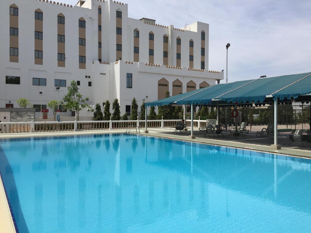Hotel Al Madinah Holiday Maskat Exterior foto